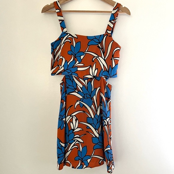 TOPSHOP Floral Print Mini Dress - Picture 1 of 8